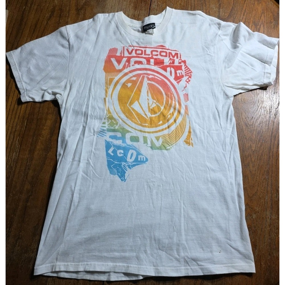 Vintage Volcom Men's L White T Shirt Y2K Diamond Logo Skate Tee All Over Print